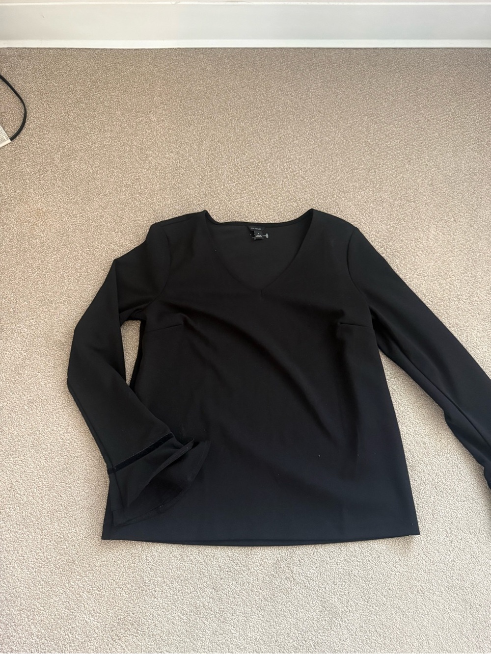 Ann Taylor Black V-Neck Long Sleeve Top